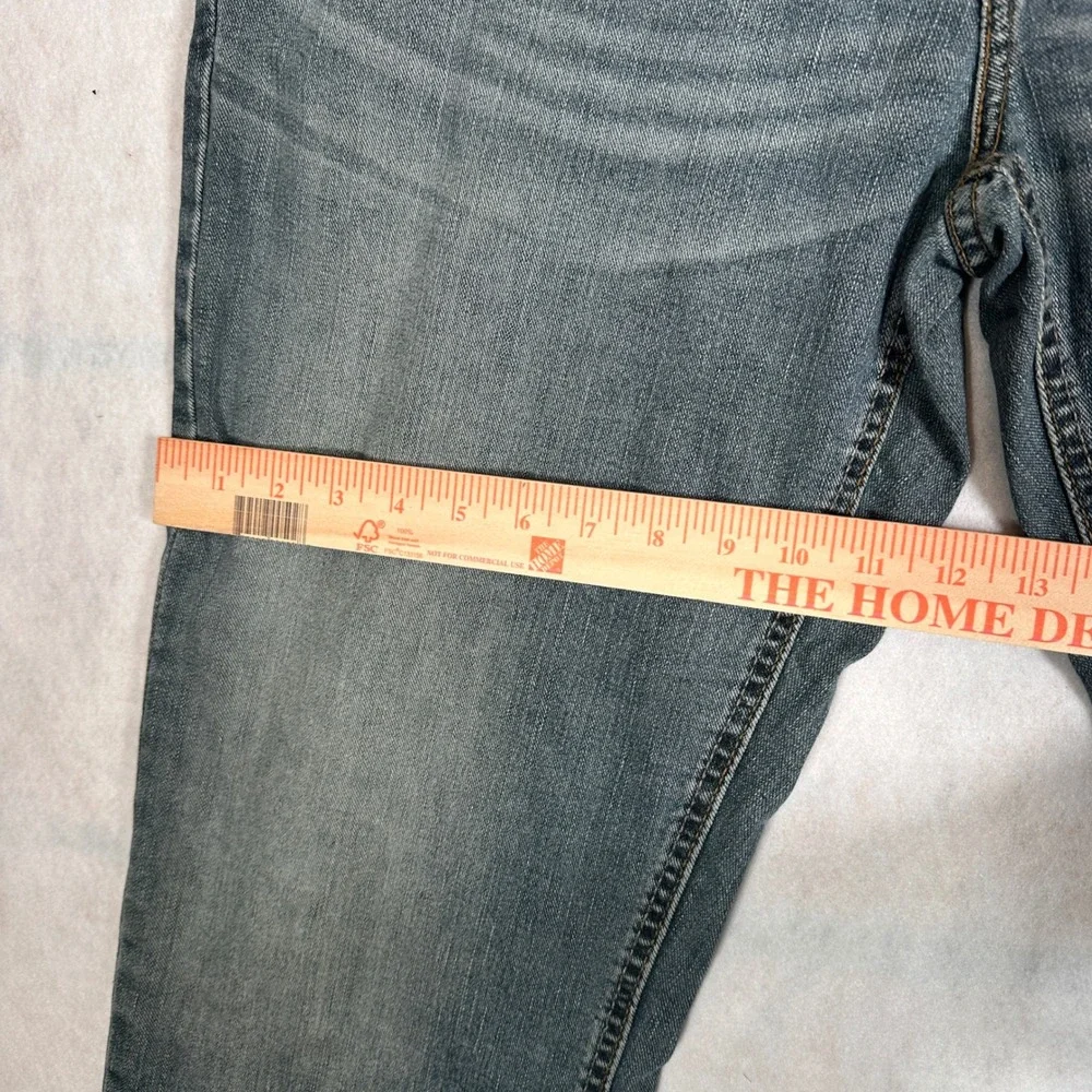 Signature Levi Strauss Jeans Mens 38x34 Athletic Fit Blue Denim Good Stretch